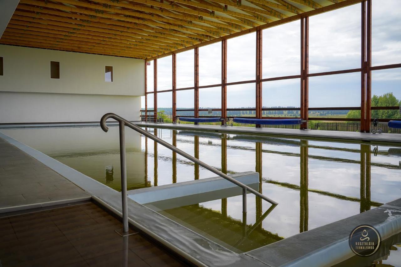 Nosztalgia Resort Vlăhița Exterior foto